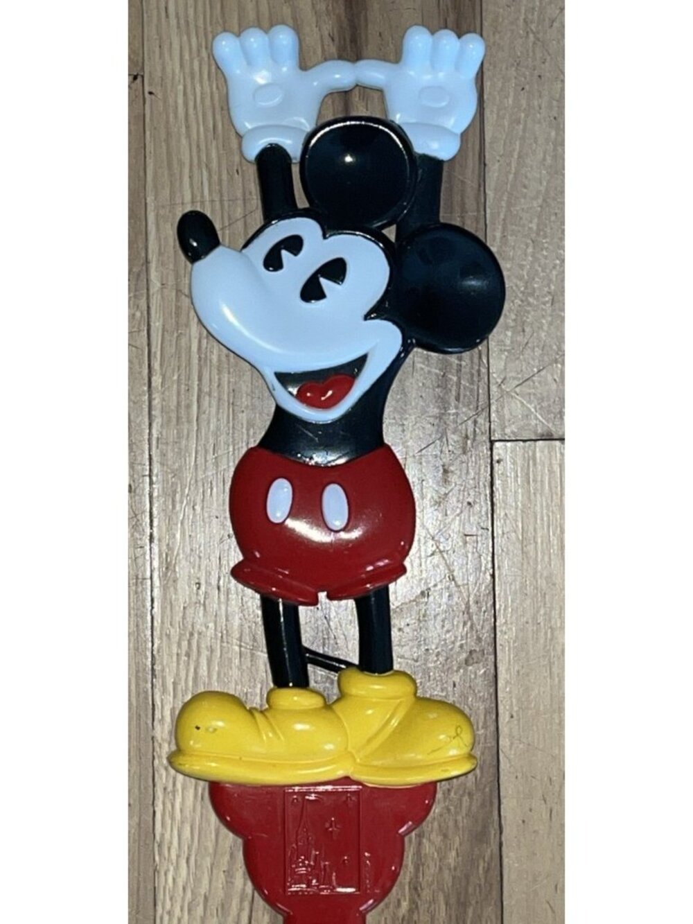 Vintage Disney Mickey Mouse Disneyland Resort Plastic Back Scratcher Decor Gift